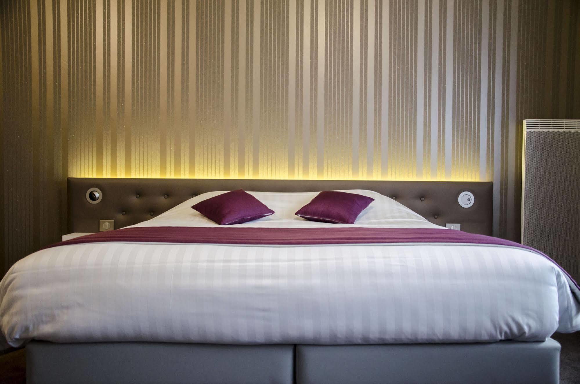 Les Caps Hotel ล็องบาล ภายนอก รูปภาพ